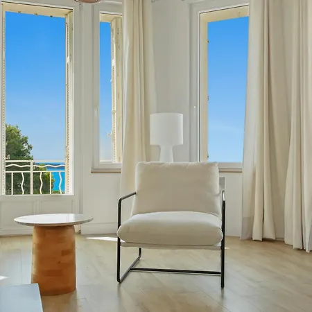 Sea View Duplex At Giens Peninsula Апартаменты